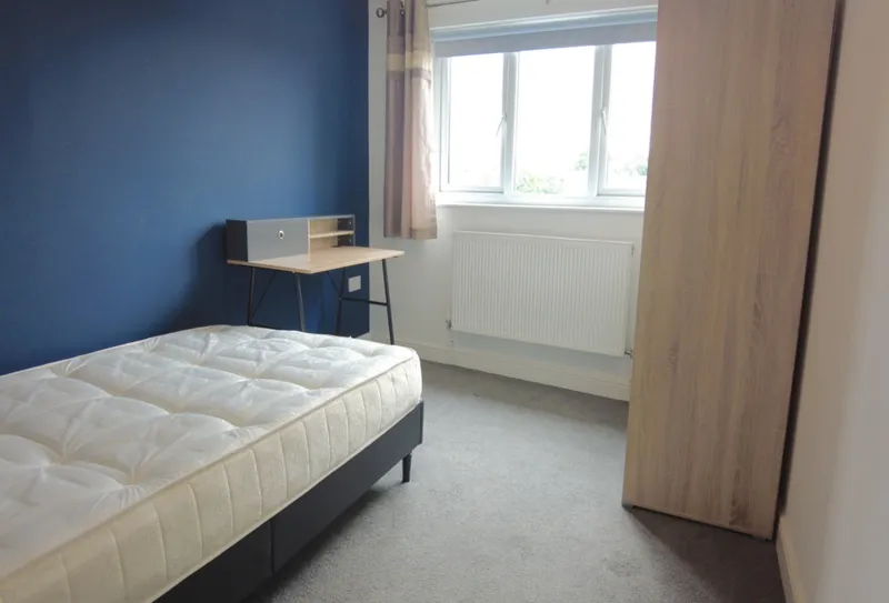 6 Bed Student House //  July 2026 - Image 6